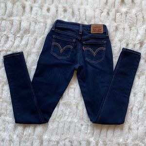 Levi’s 535 Super Skinny Jeans Sz 24 NWOT